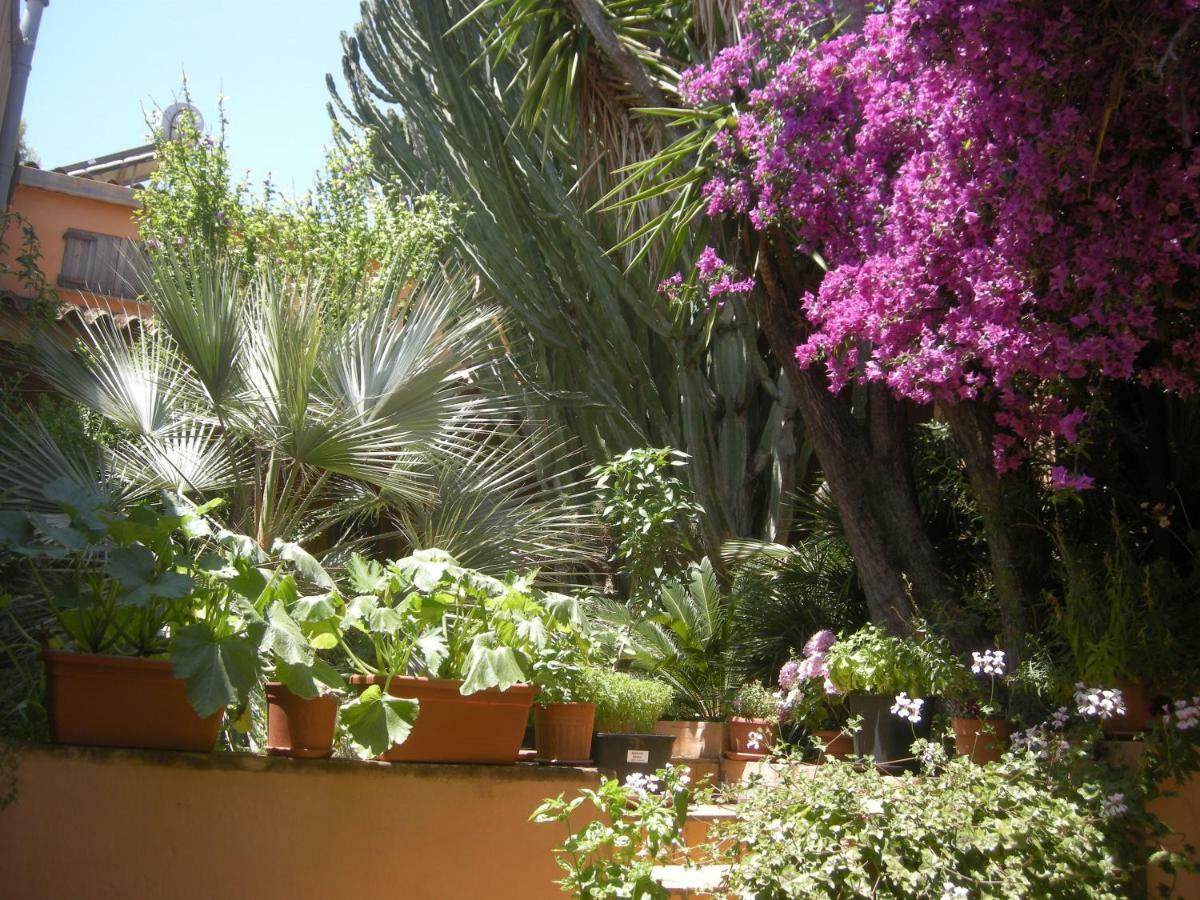 Via Dei Gerani B&B Sìnnai Екстериор снимка