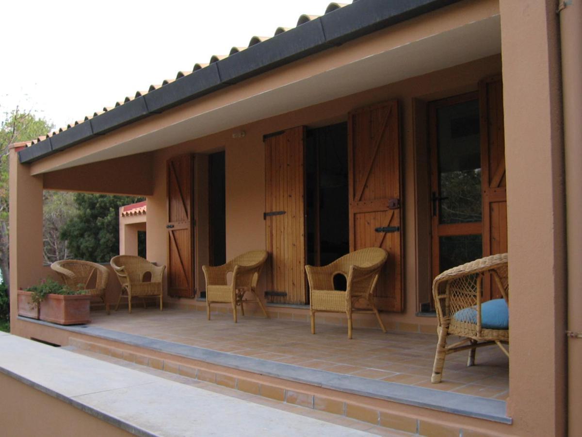 Via Dei Gerani B&B Sìnnai Екстериор снимка